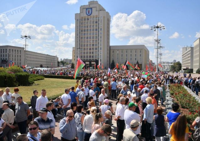площадь независимости в Минске